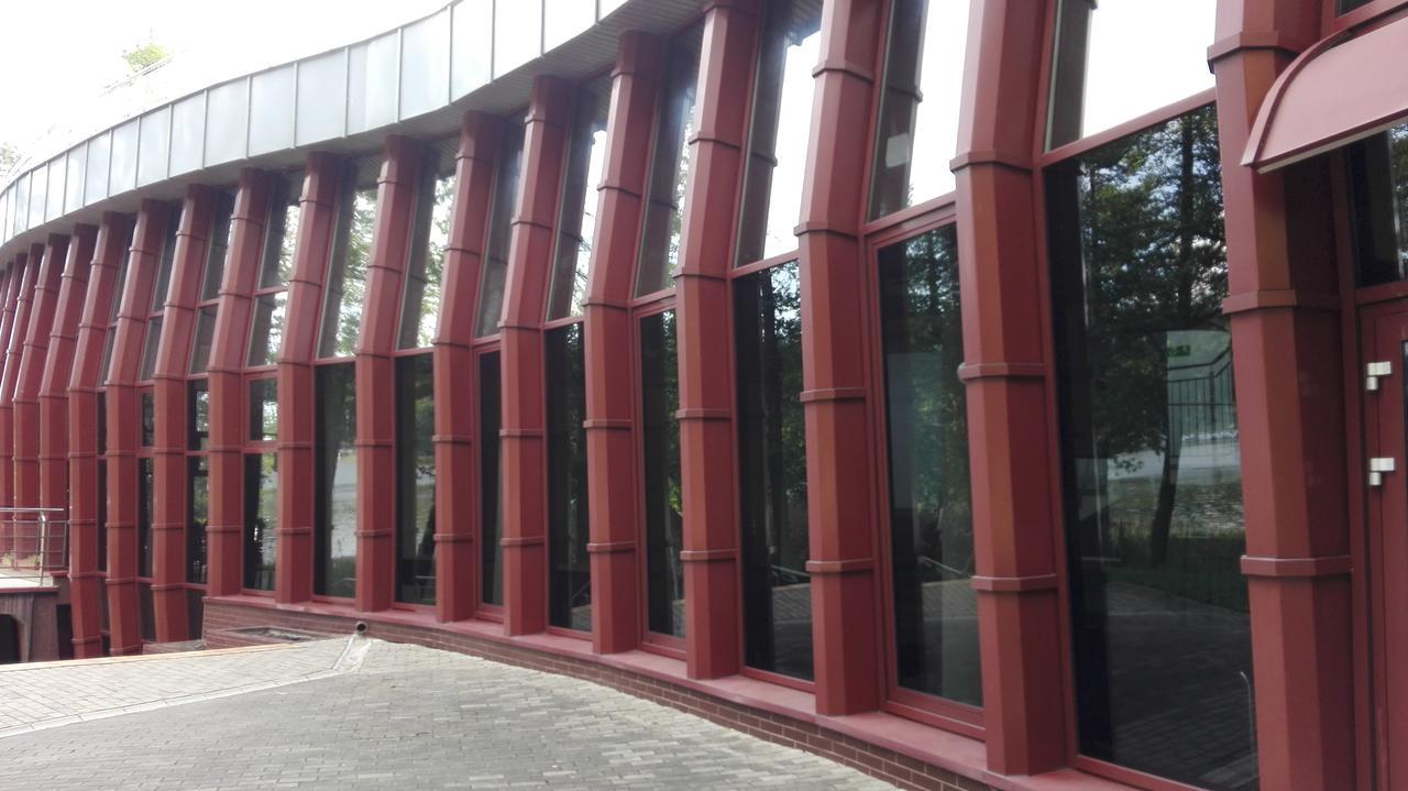 Osrodek Szkoleniowo - Wypoczynkowy Guzianka Hotel Ruciane-Nida Ngoại thất bức ảnh