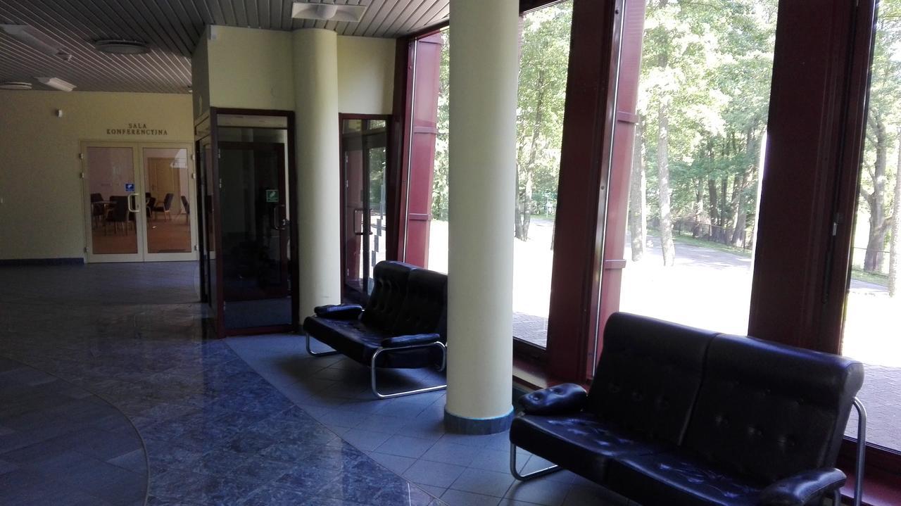 Osrodek Szkoleniowo - Wypoczynkowy Guzianka Hotel Ruciane-Nida Ngoại thất bức ảnh